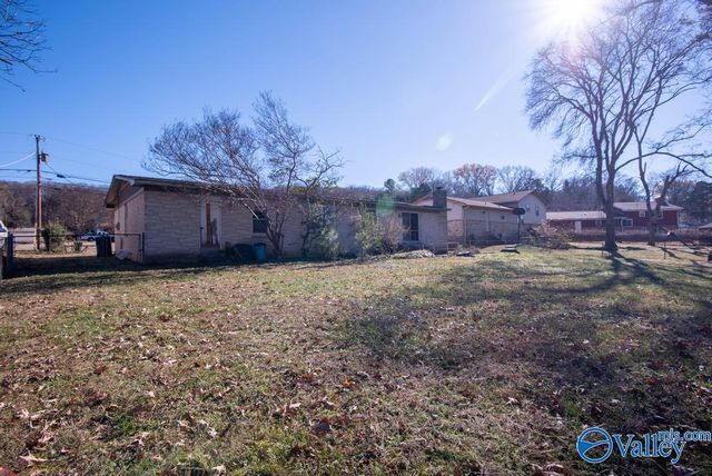 11026 Mcbride Drive SE, Huntsville, AL 35803