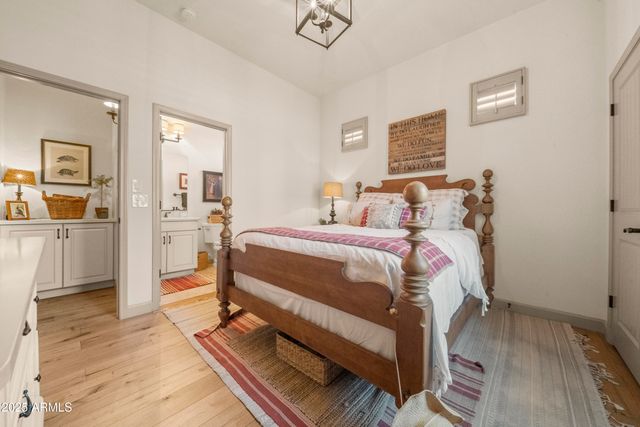 92 ALMARTE Drive, Carefree, AZ 85377