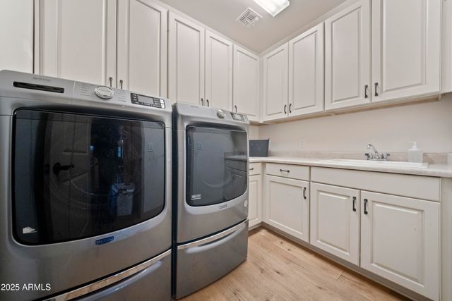 92 ALMARTE Drive, Carefree, AZ 85377