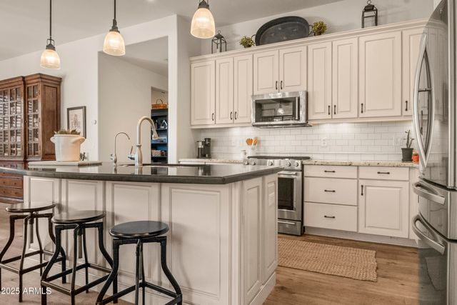 92 ALMARTE Drive, Carefree, AZ 85377