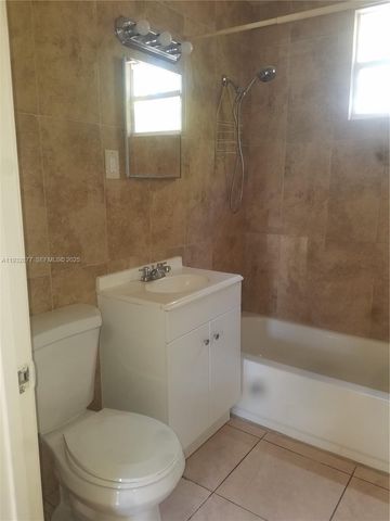 1449 NE 131st St 1449, North Miami, FL 33161