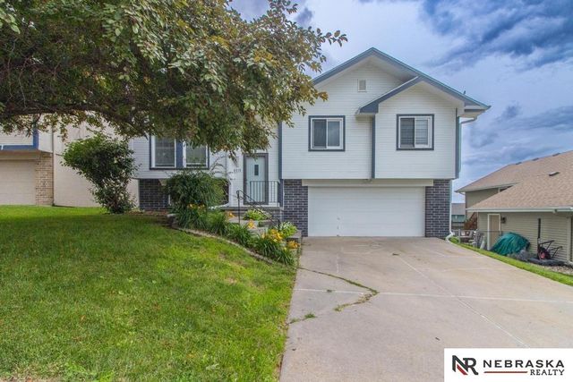 8315 Girard Street, Omaha, NE 68122