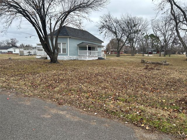 406 Creek Avenue, Fort Gibson, OK 74434