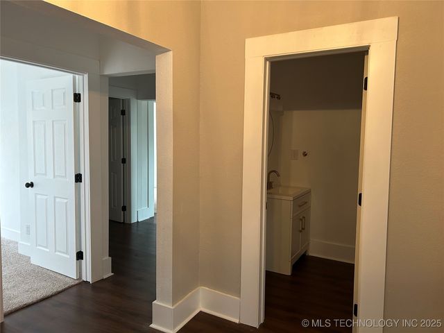 406 Creek Avenue, Fort Gibson, OK 74434