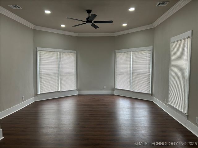 406 Creek Avenue, Fort Gibson, OK 74434