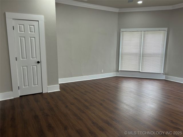 406 Creek Avenue, Fort Gibson, OK 74434