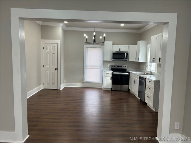 406 Creek Avenue, Fort Gibson, OK 74434