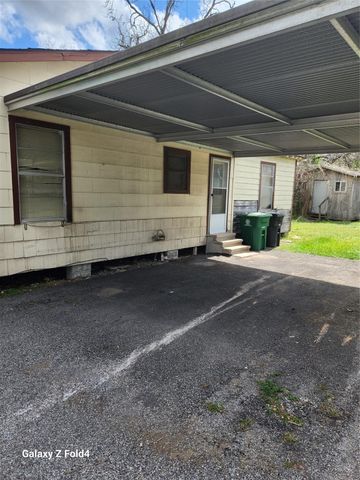 955 Lucky Street, Houston, TX 77088