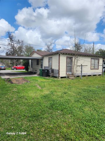 955 Lucky Street, Houston, TX 77088