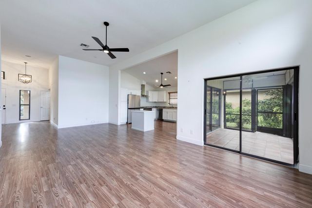 2843 SW Mariposa Circle, Palm City, FL 34990