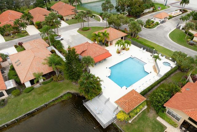 2843 SW Mariposa Circle, Palm City, FL 34990