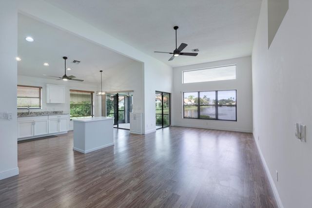 2843 SW Mariposa Circle, Palm City, FL 34990