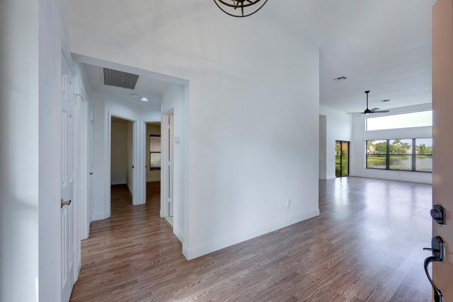 2843 SW Mariposa Circle, Palm City, FL 34990