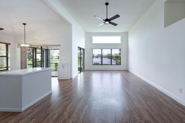 2843 SW Mariposa Circle, Palm City, FL 34990