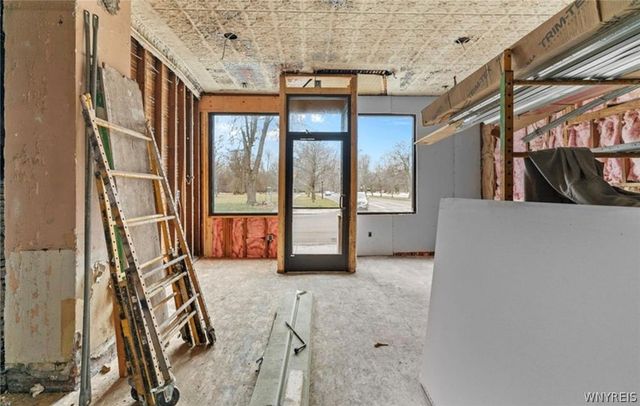2346 Seneca Street, Buffalo, NY 14210