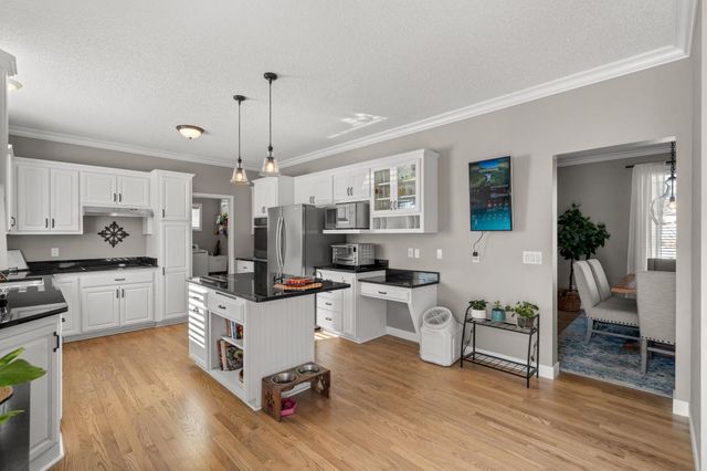 3319 Wood Duck Drive NW, Prior Lake, MN 55372