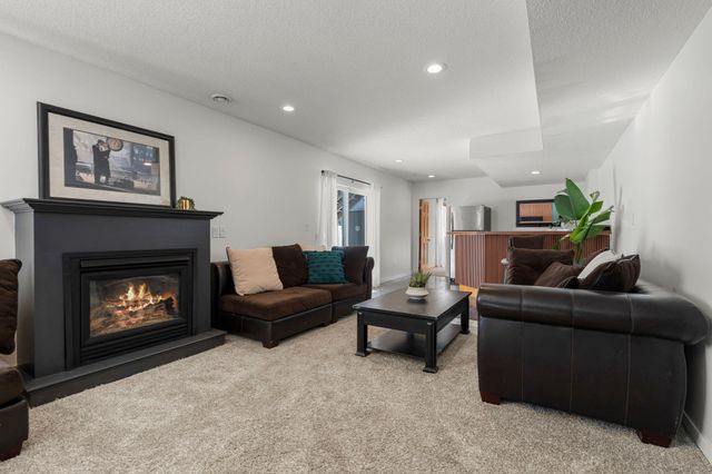 3319 Wood Duck Drive NW, Prior Lake, MN 55372