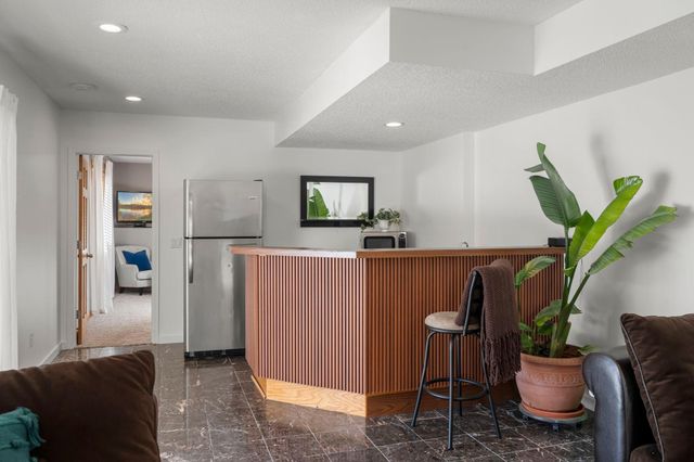 3319 Wood Duck Drive NW, Prior Lake, MN 55372