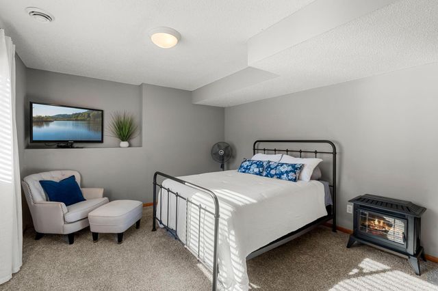 3319 Wood Duck Drive NW, Prior Lake, MN 55372