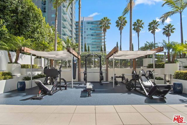 13700 Marina Pointe Drive 612, Marina Del Rey, CA 90292
