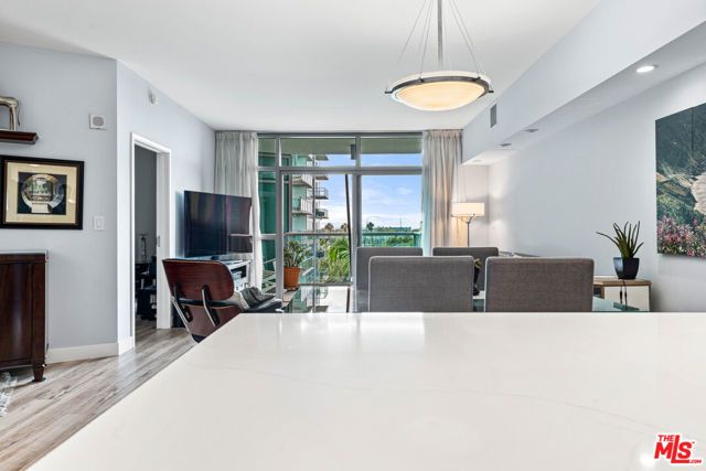 13700 Marina Pointe Drive 612, Marina Del Rey, CA 90292