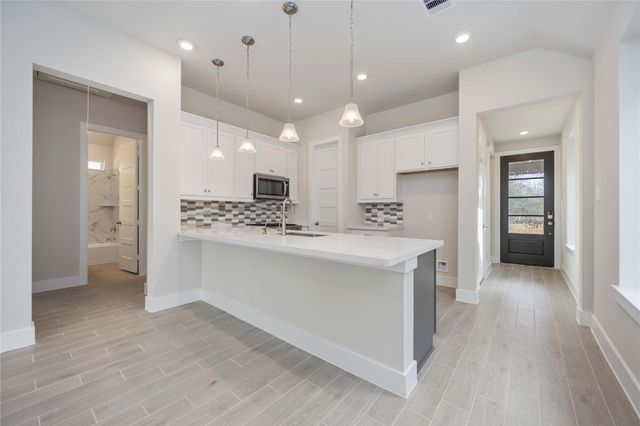 5611 Birchwood Glen Drive, Katy, TX 77493