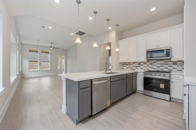 5611 Birchwood Glen Drive, Katy, TX 77493