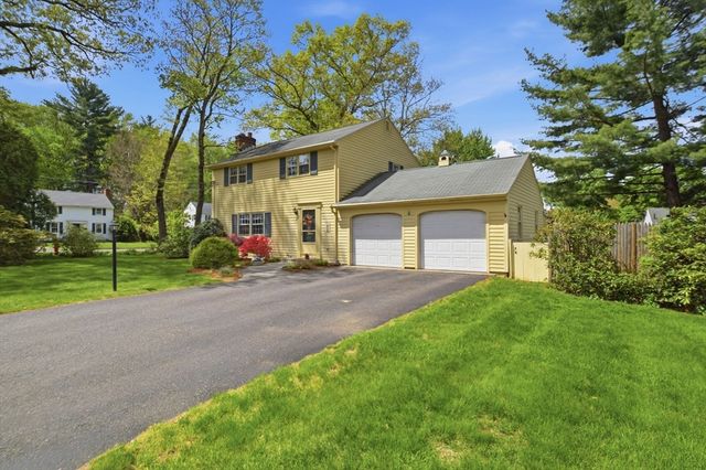 6 Ferncroft Street, Longmeadow, MA 01106