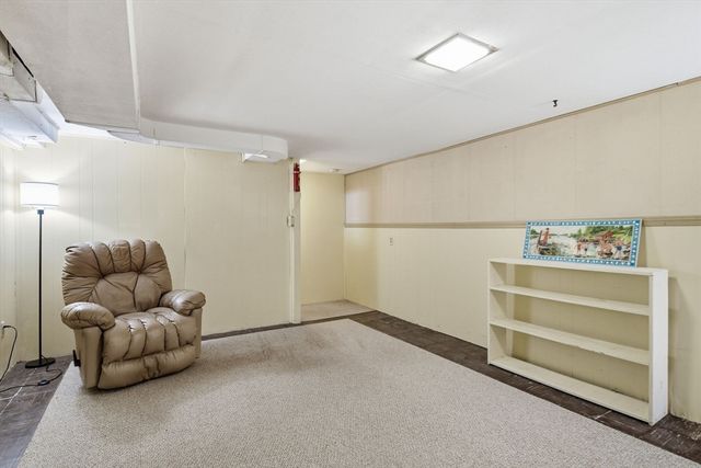 6 Ferncroft Street, Longmeadow, MA 01106