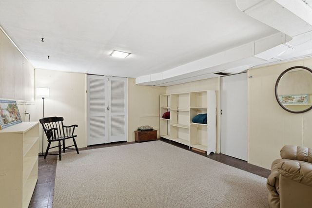 6 Ferncroft Street, Longmeadow, MA 01106