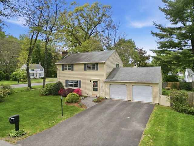 6 Ferncroft Street, Longmeadow, MA 01106