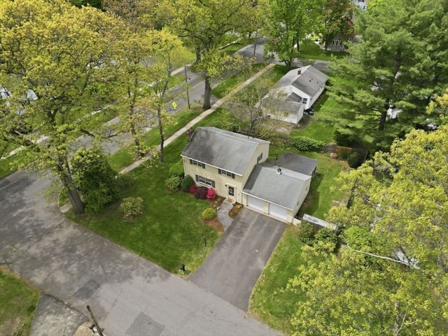 6 Ferncroft Street, Longmeadow, MA 01106