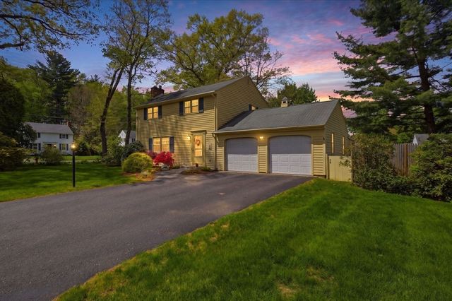 6 Ferncroft Street, Longmeadow, MA 01106