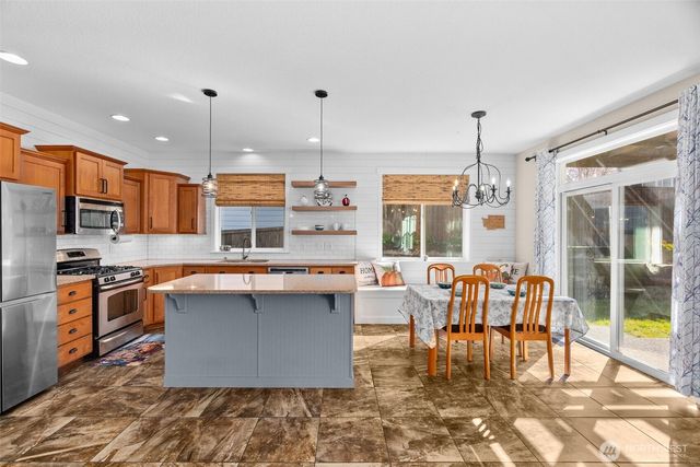 3009 32nd Avenue NW, Olympia, WA 98502