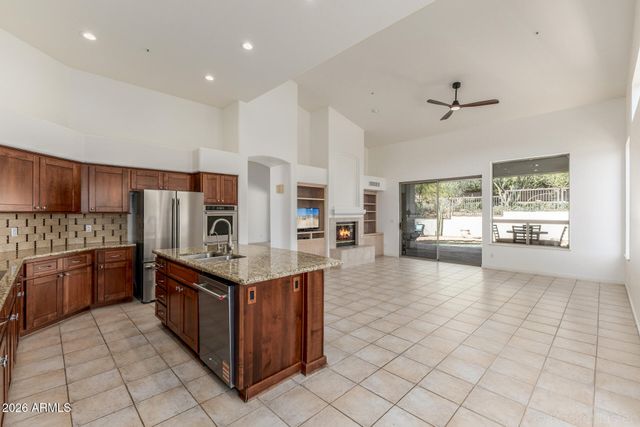 13782 E LAUREL Lane, Scottsdale, AZ 85259