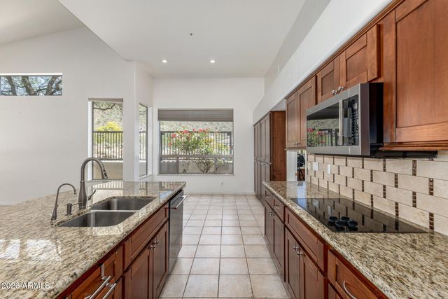 13782 E LAUREL Lane, Scottsdale, AZ 85259