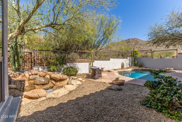 13782 E LAUREL Lane, Scottsdale, AZ 85259