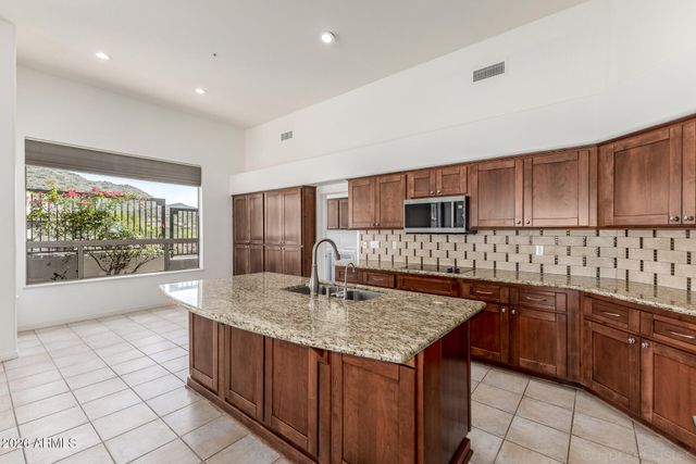 13782 E LAUREL Lane, Scottsdale, AZ 85259