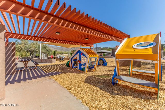 13782 E LAUREL Lane, Scottsdale, AZ 85259