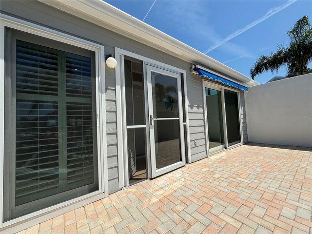 1005 PELICAN COURT, Bradenton, FL 34209