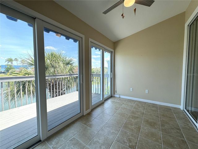 1005 PELICAN COURT, Bradenton, FL 34209
