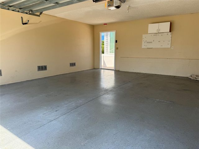 1005 PELICAN COURT, Bradenton, FL 34209