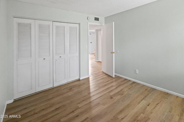 4727 W CONTINENTAL Drive, Glendale, AZ 85308