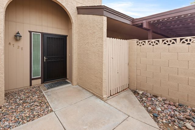 4727 W CONTINENTAL Drive, Glendale, AZ 85308