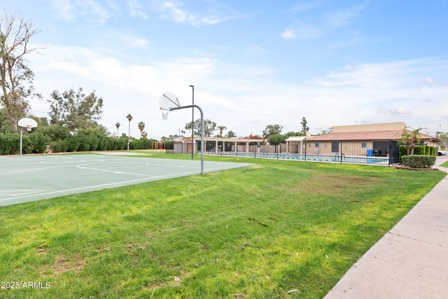 4727 W CONTINENTAL Drive, Glendale, AZ 85308