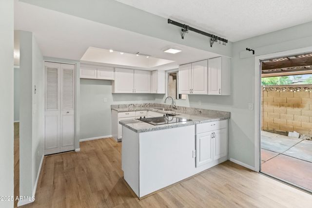 4727 W CONTINENTAL Drive, Glendale, AZ 85308