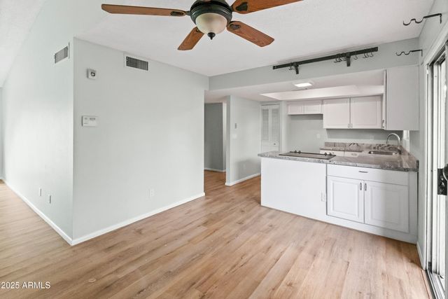 4727 W CONTINENTAL Drive, Glendale, AZ 85308