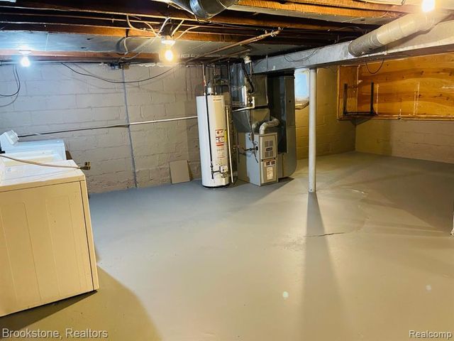 1256 Franklin Road, Berkley, MI 48072