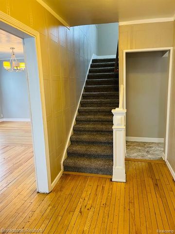 1256 Franklin Road, Berkley, MI 48072