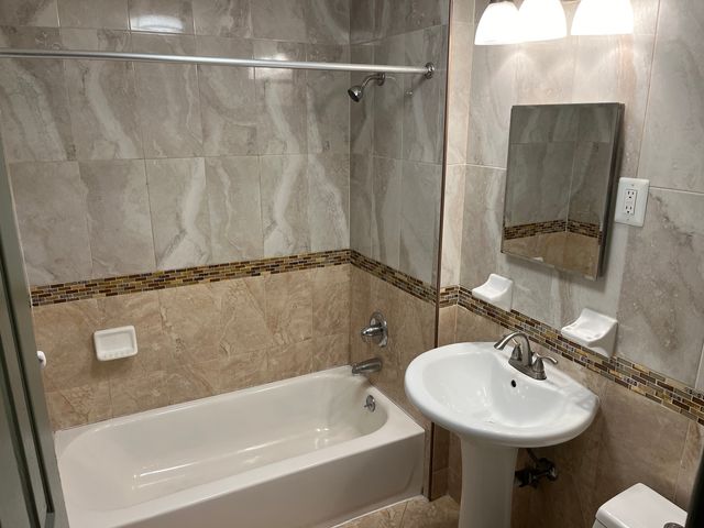 32 Cook Avenue 209, Meriden, CT 06451